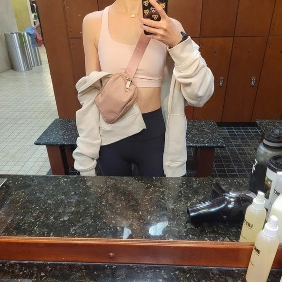 Lululemon Everywhere Belt Bag 1L Water Repellent NWT Fanny Pack Pink Pastel - Picture 16 of 16